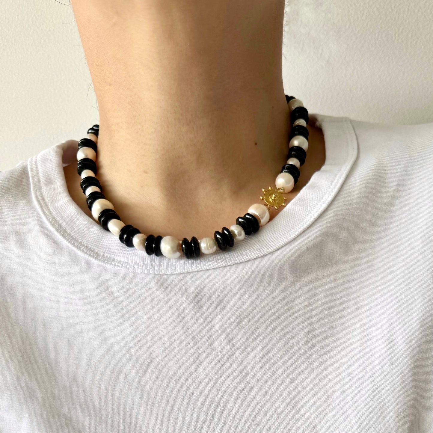 COLLAR SOL DE MEDIA NOCHE