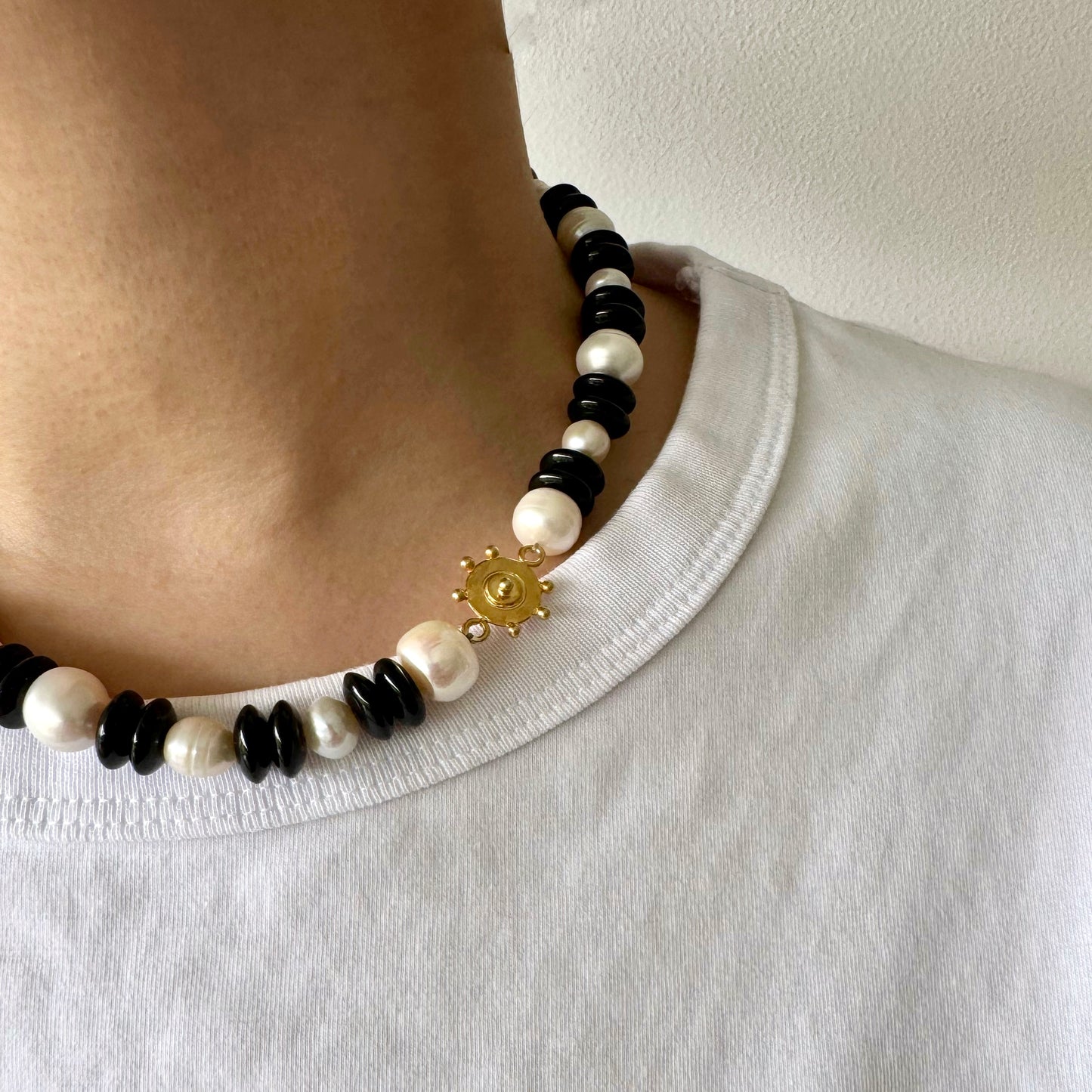COLLAR SOL DE MEDIA NOCHE