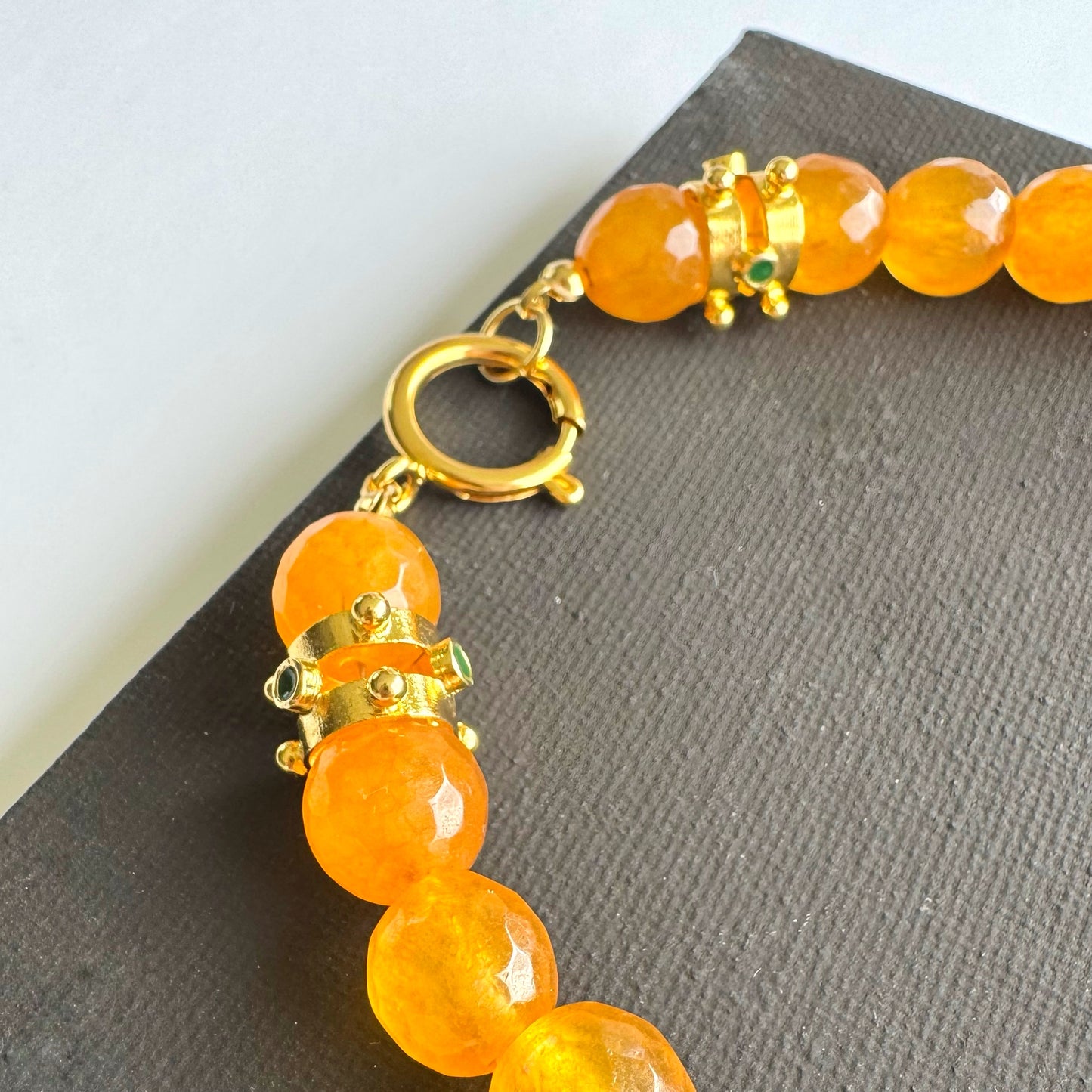 COLLAR ÁMBAR