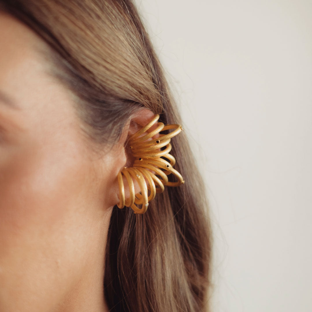 BIRMANIA WHITE EARCUFF